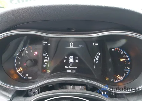 2021 Jeep Grand Cherokee Laredo z USA, uszkodzony, nr VIN 1C4RJFAG0MC646890